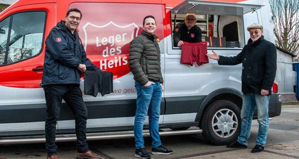 Gratis boxershorts voor dak- en thuislozen is een gigantisch succes! - Undiemeister